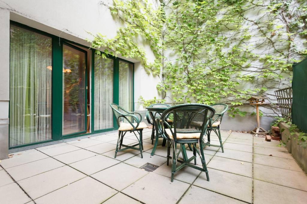 Relaxing Terrace Apartment In Lively Area Wien Exterior foto