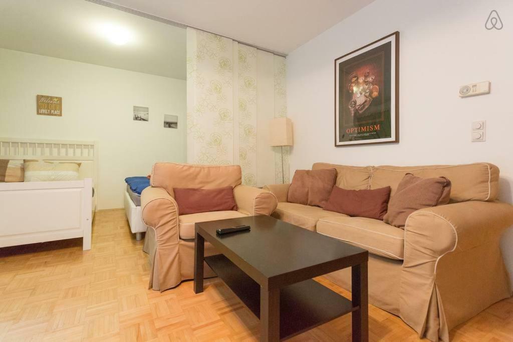 Relaxing Terrace Apartment In Lively Area Wien Exterior foto